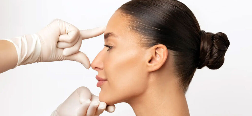 Kadinlarda Dogal Burun Estetigi